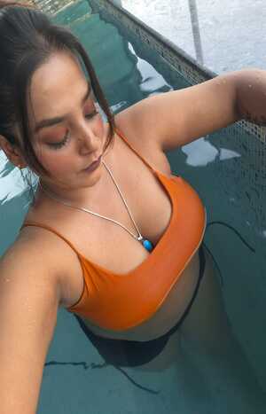 female escort in Daman