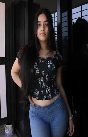 call girl service in Daman